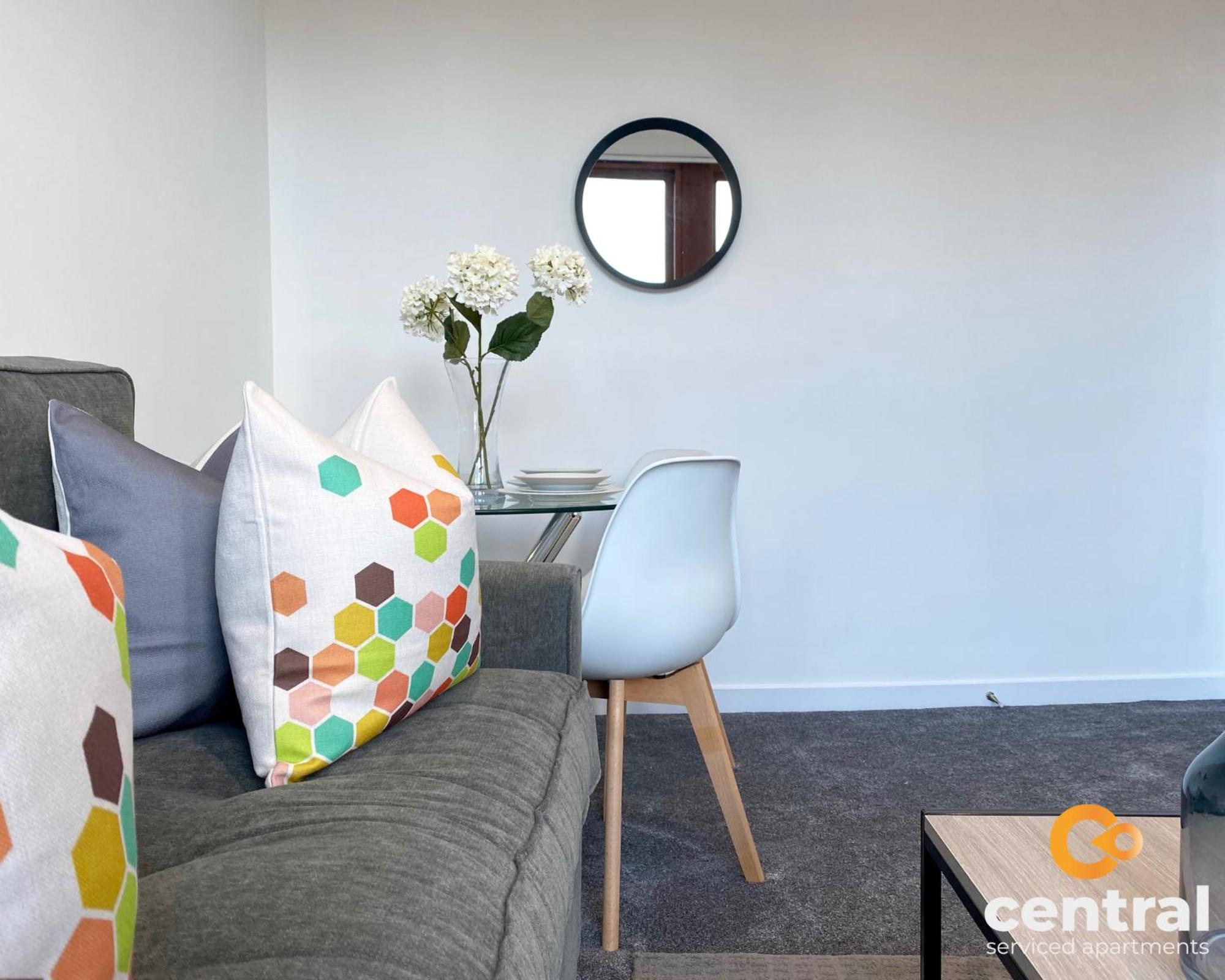 דאנדי Central Serviced Apartments - Cosy 1 Bedroom - Walk Away From City Quay V&A - Walk To Bus And Train Station - Easy Access To City Centre - Fast Wi-Fi - Fully Equipped - Weekly & Monthly Stay Offers מראה חיצוני תמונה